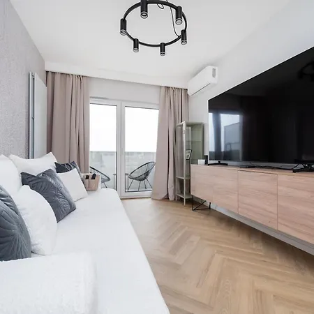 Daire Manufaktura - 76m2, Parking, Aircon - By Rentujemy *