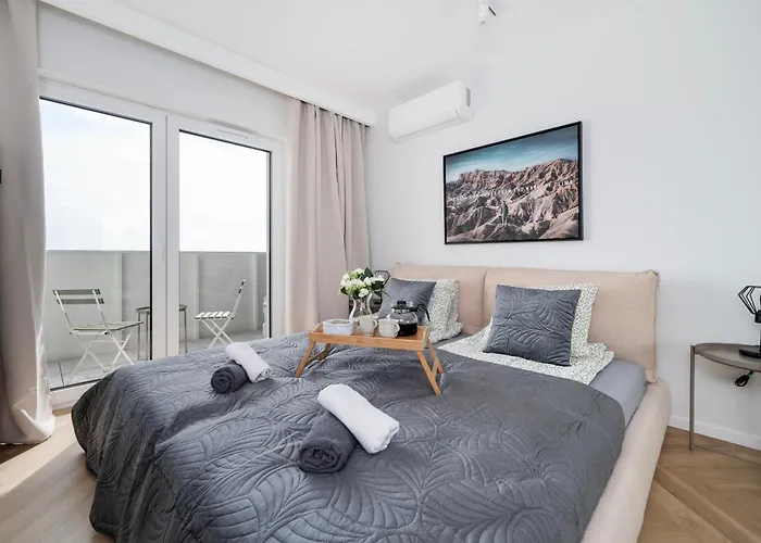 Manufaktura - 76m2, Parking, Aircon - By Rentujemy * وودج