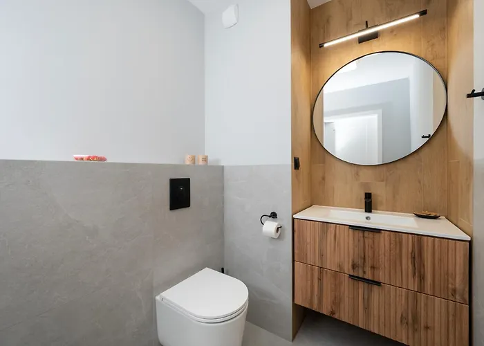 شقة Manufaktura - 76m2, Parking, Aircon - By Rentujemy