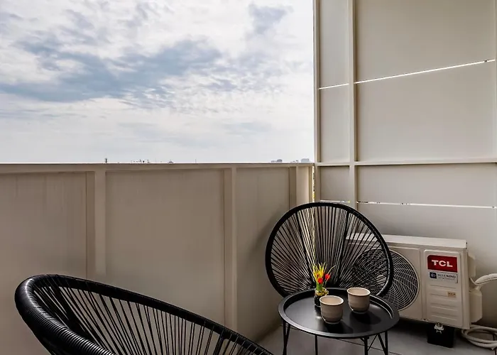 Manufaktura - 76m2, Parking, Aircon - By Rentujemy *