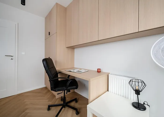 Manufaktura - 76m2, Parking, Aircon - By Rentujemy